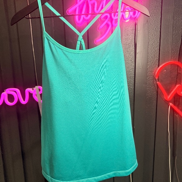 Zella Tops - Women’s Zella workout tank top